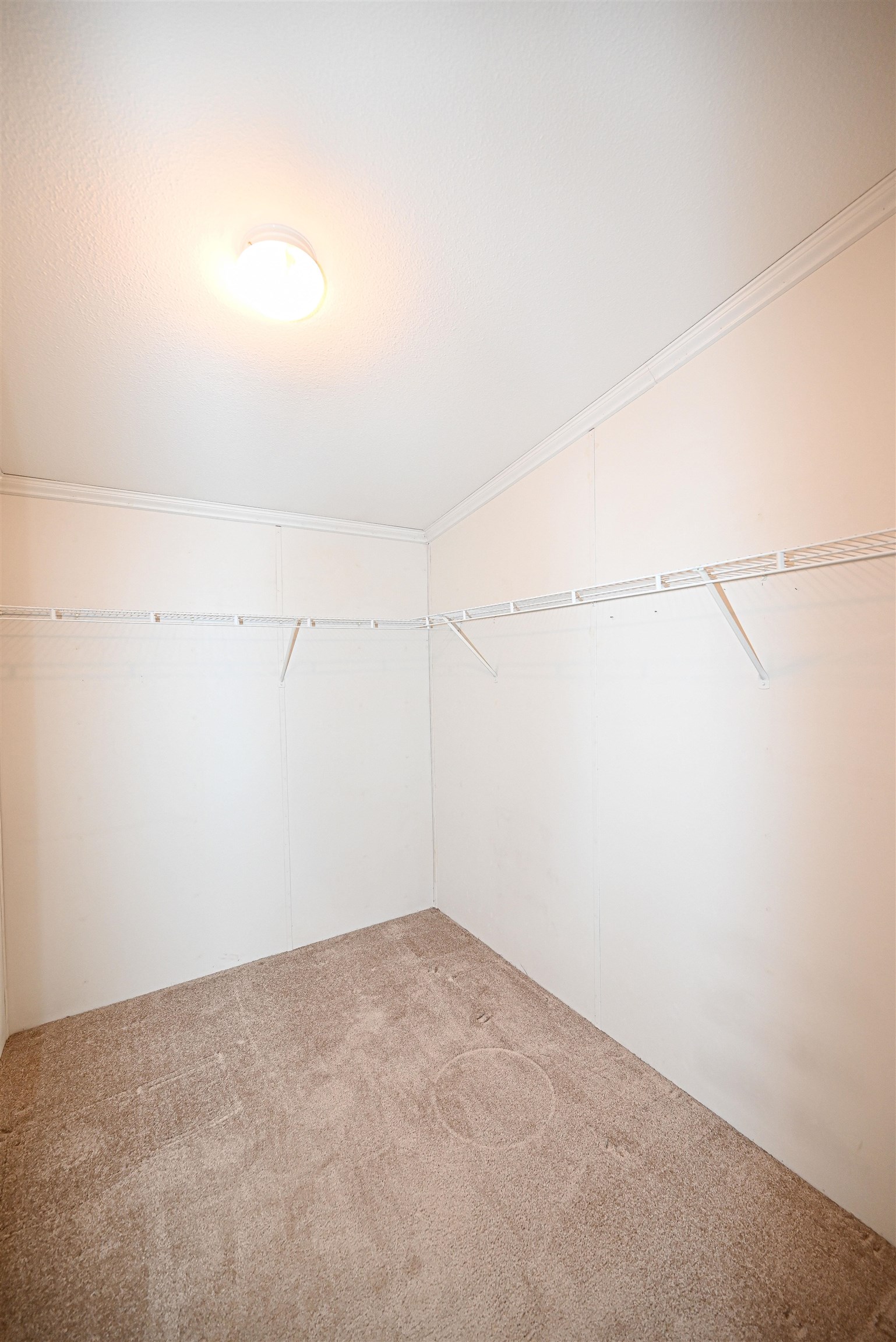 66 Sunset Way Manchester, NH 03104 - Photo 27 of 36