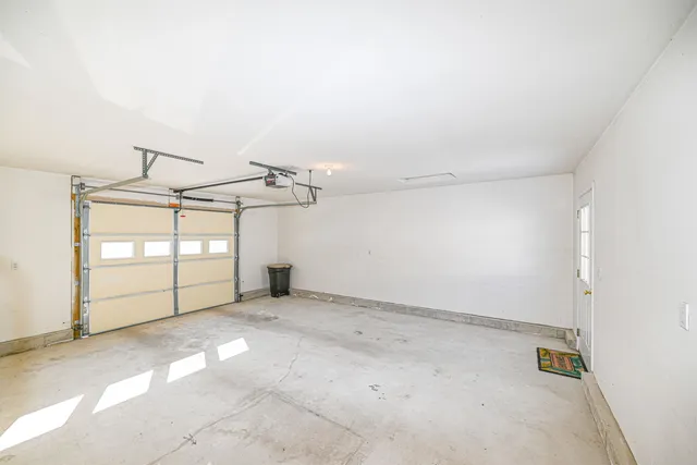 $325,000 | 66 Sunset Way, Manchester, NH 03104