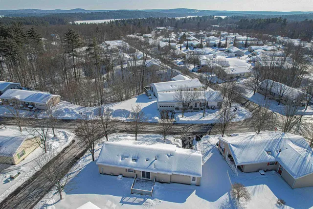 $325,000 | 66 Sunset Way, Manchester, NH 03104