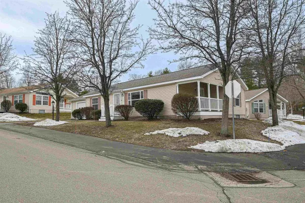 $325,000 | 66 Sunset Way, Manchester, NH 03104