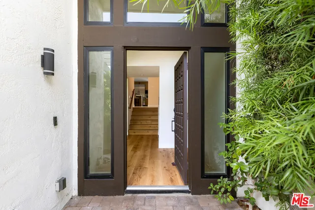 a view of a entryway door of the house