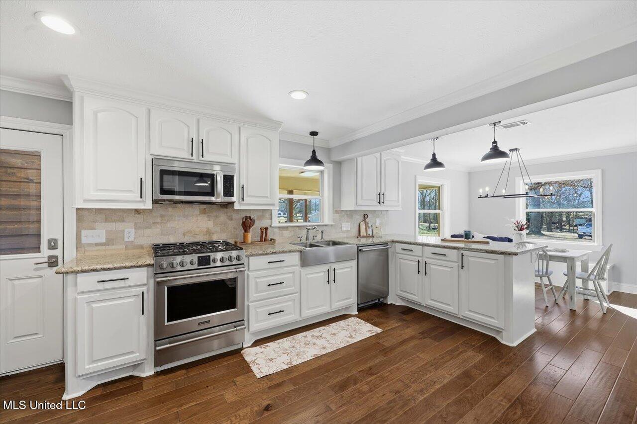 518 Walters Road Pelahatchie, MS 39145 - Photo 11 of 51 11-518 Walters Rd _ Home Tours MS