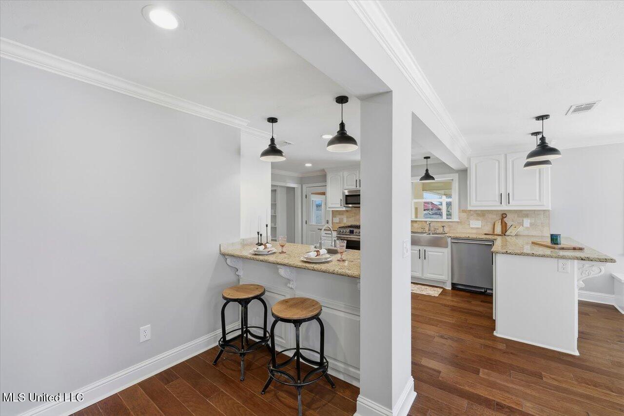 518 Walters Road Pelahatchie, MS 39145 - Photo 16 of 51 16-518 Walters Rd _ Home Tours MS