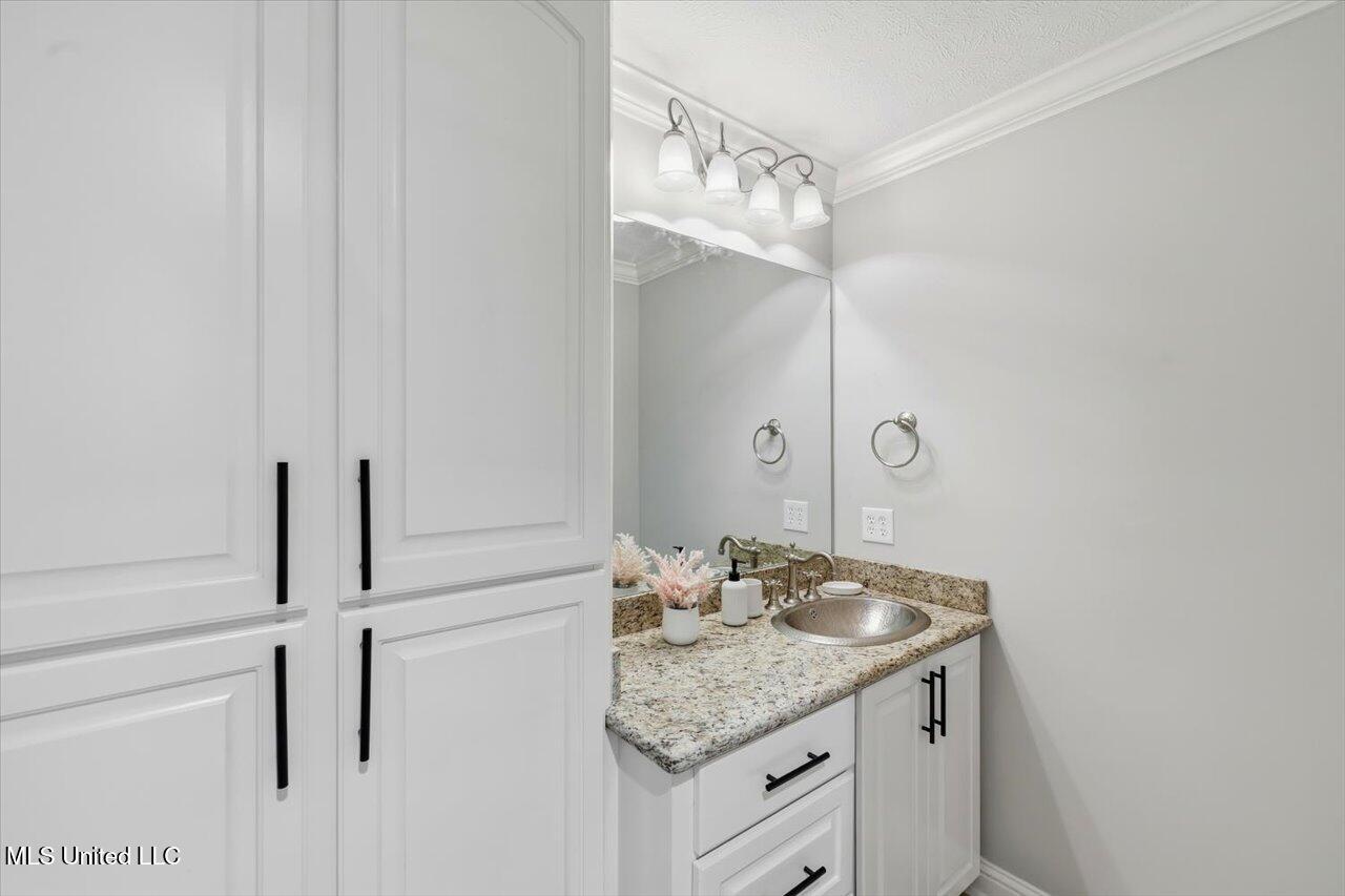 518 Walters Road Pelahatchie, MS 39145 - Photo 36 of 51 36-518 Walters Rd _ Home Tours MS