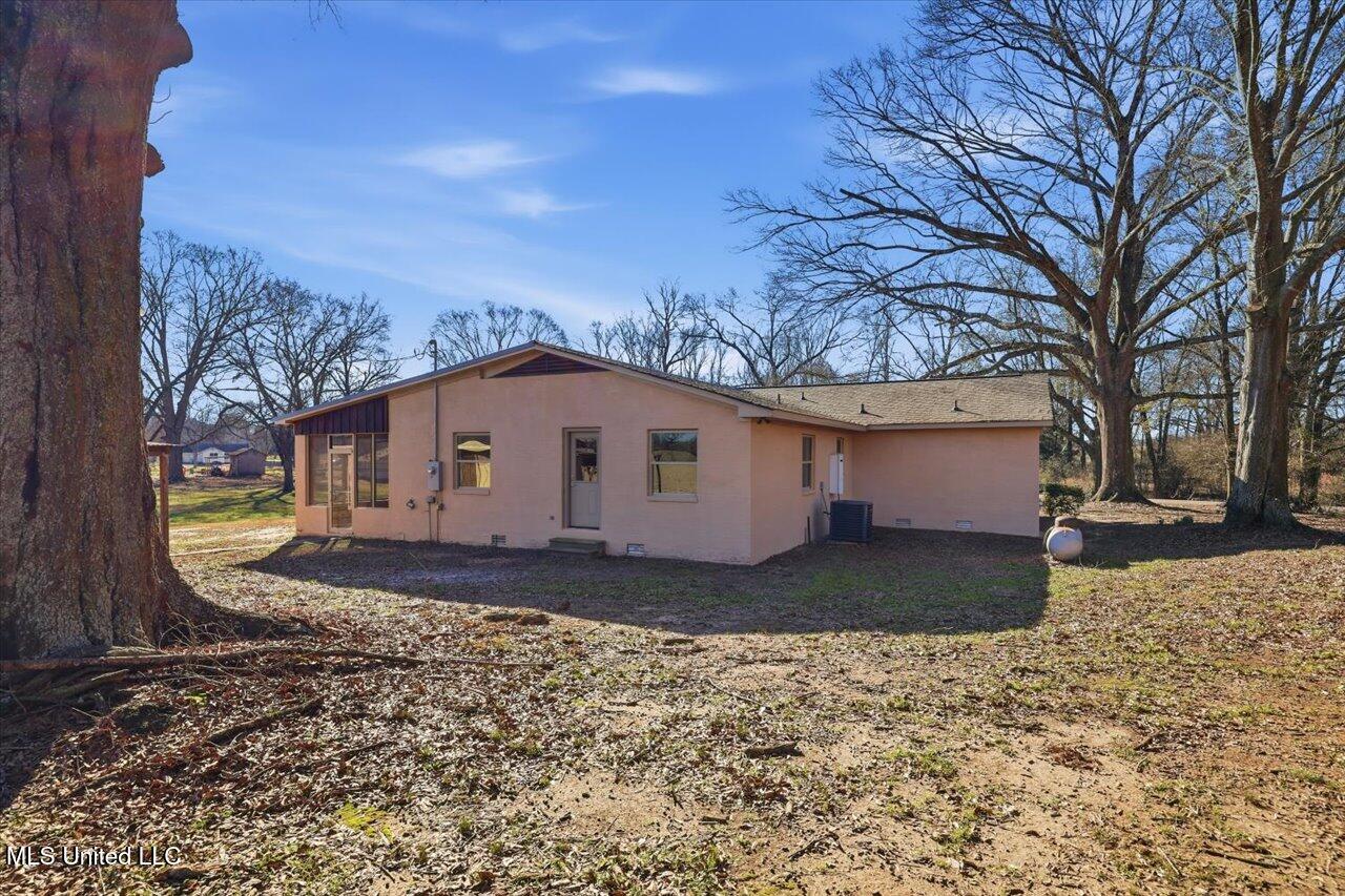 518 Walters Road Pelahatchie, MS 39145 - Photo 46 of 51 46-518 Walters Rd _ Home Tours MS