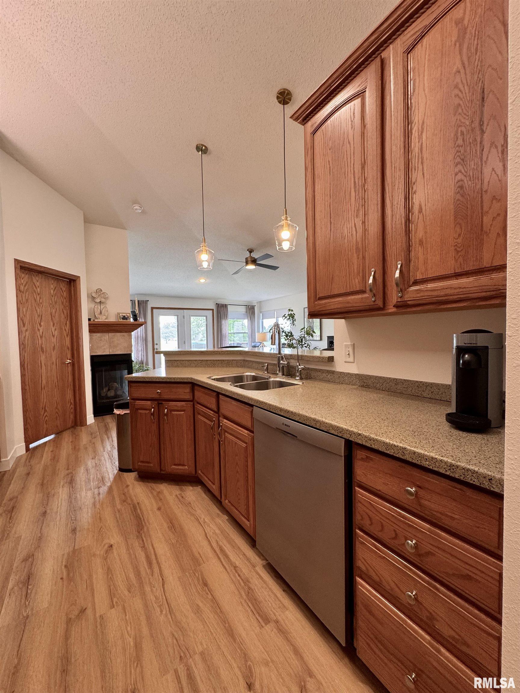 1123 Hawthorn Ridge Macomb, IL 61455 - Photo 17 of 34