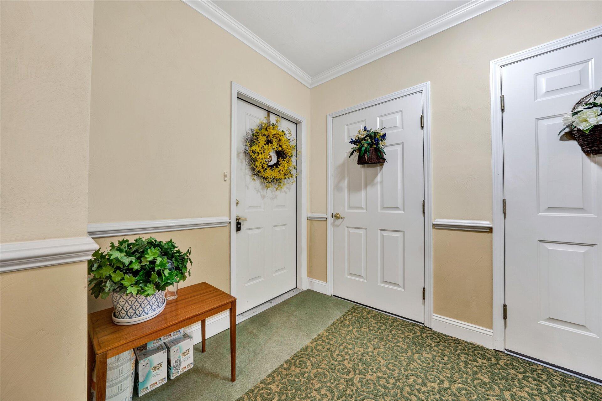 4444 Pheasant Ridge Road, Unit 106 Roanoke, VA 24014 - Photo 8 of 26 07-DSC00052