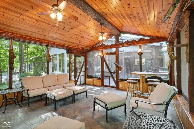 $899,000 | 118 White Horse Lane, Fishers, IN 46038