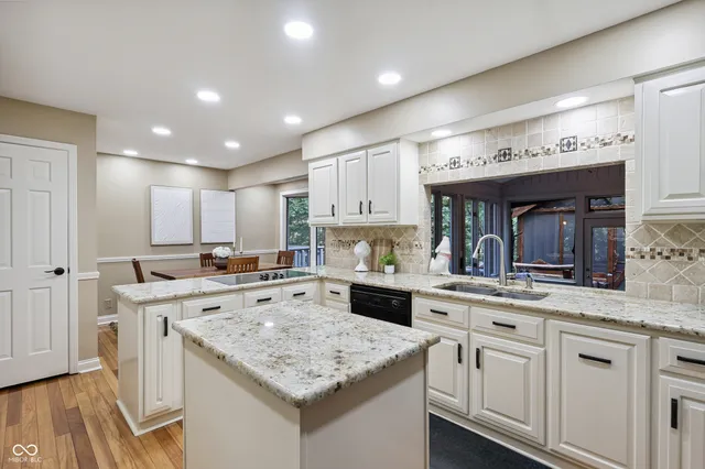 $899,000 | 118 White Horse Lane, Fishers, IN 46038