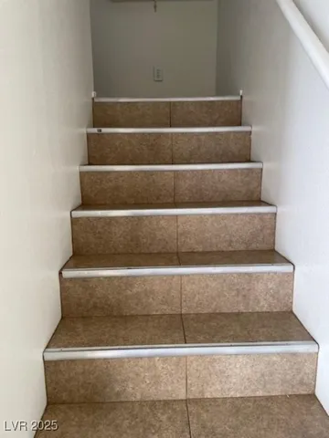 $1,350 | 6427 Rusticated Stone Avenue, Unit 101, Henderson, NV 89011