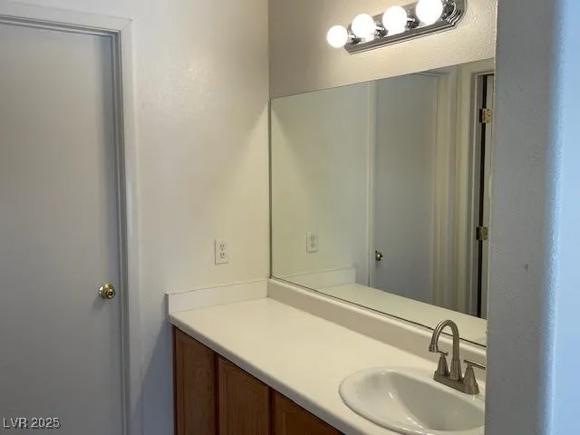 $1,350 | 6427 Rusticated Stone Avenue, Unit 101, Henderson, NV 89011