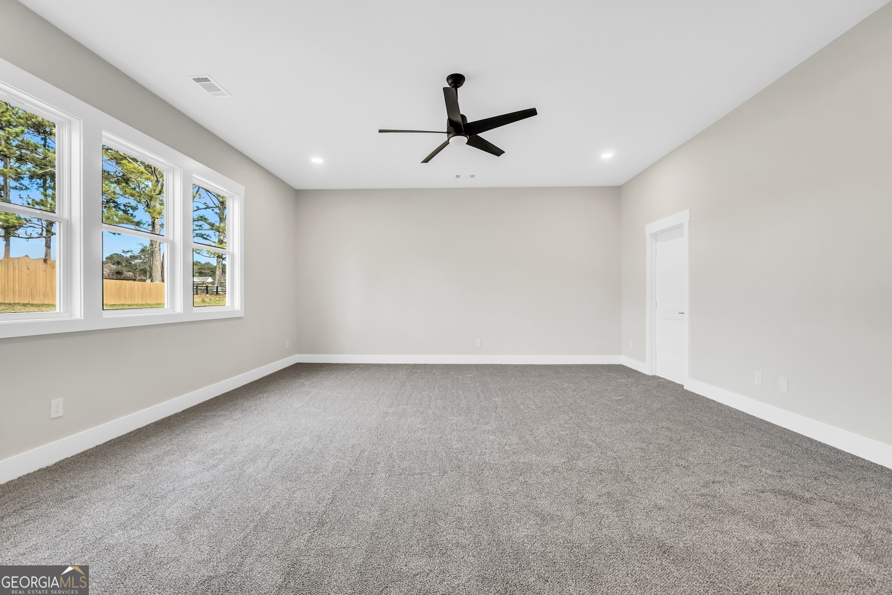 297 East Knight Road McDonough, GA 30252 - Photo 39 of 64 a view of an empty room with a window