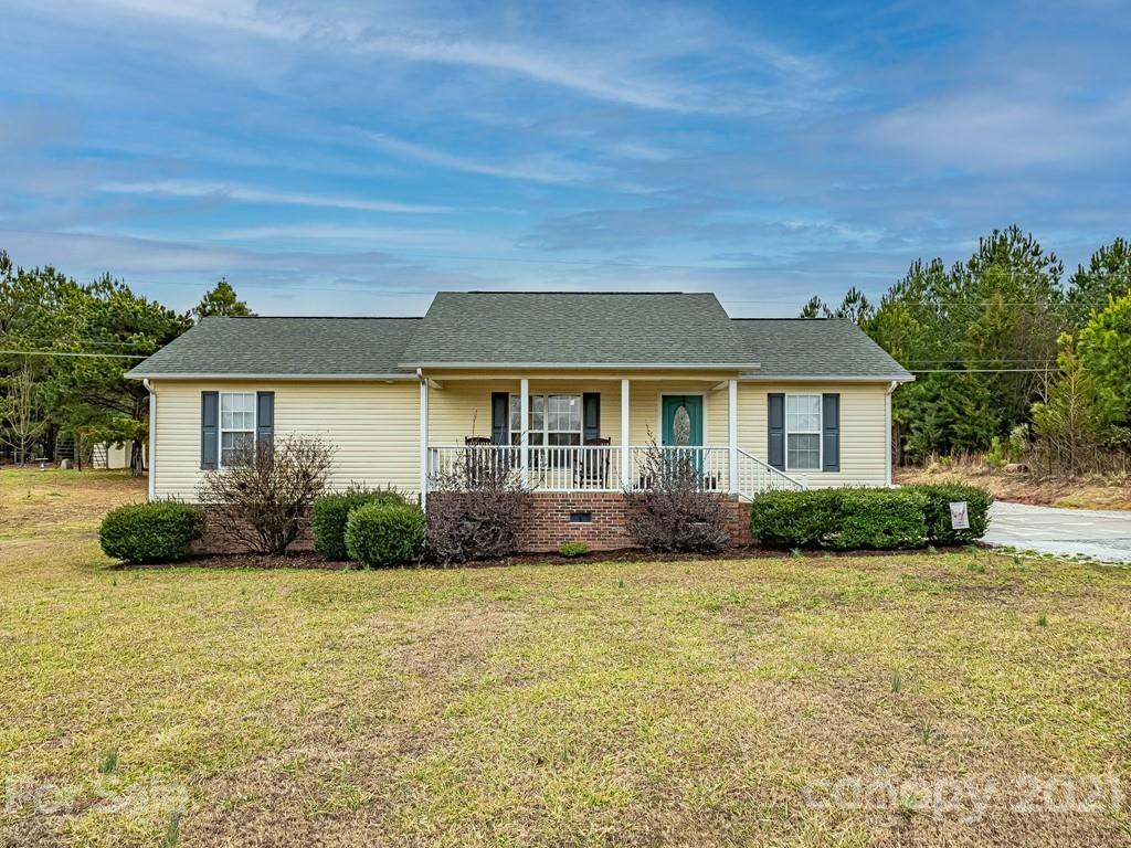 2448 Southbend Road Clover, SC 29710 - Photo 1 of 25 Gallery Image 1
