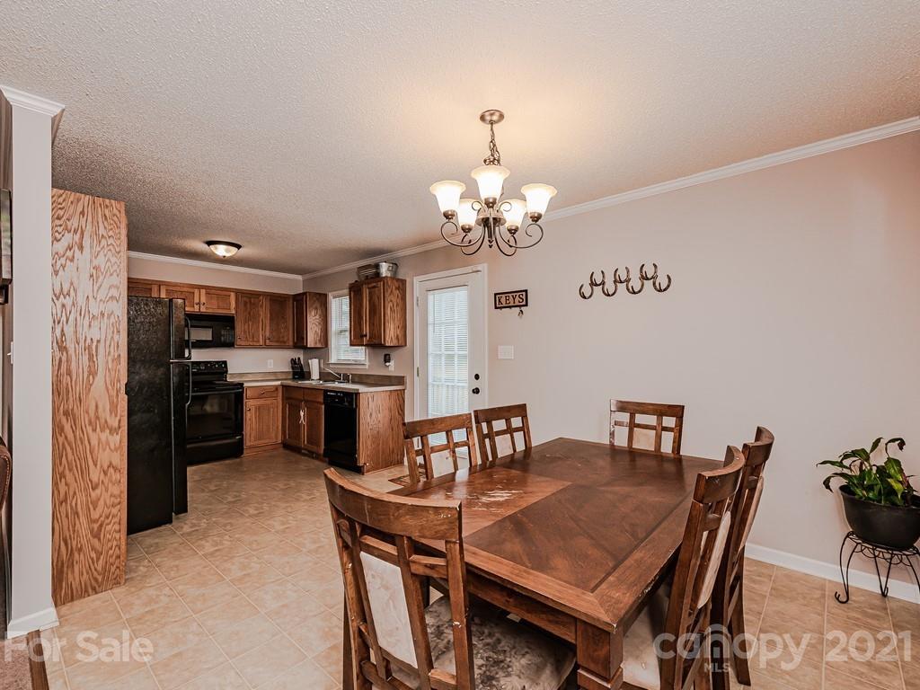 2448 Southbend Road Clover, SC 29710 - Photo 4 of 25 Gallery Image 4
