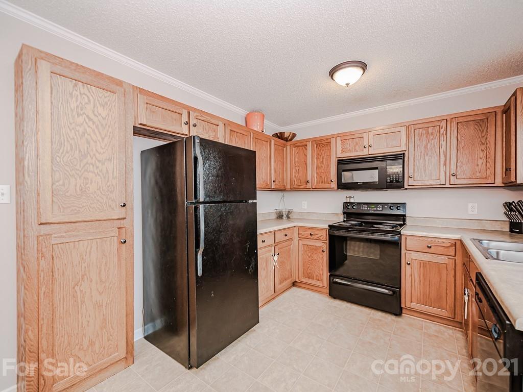 2448 Southbend Road Clover, SC 29710 - Photo 8 of 25 Gallery Image 8