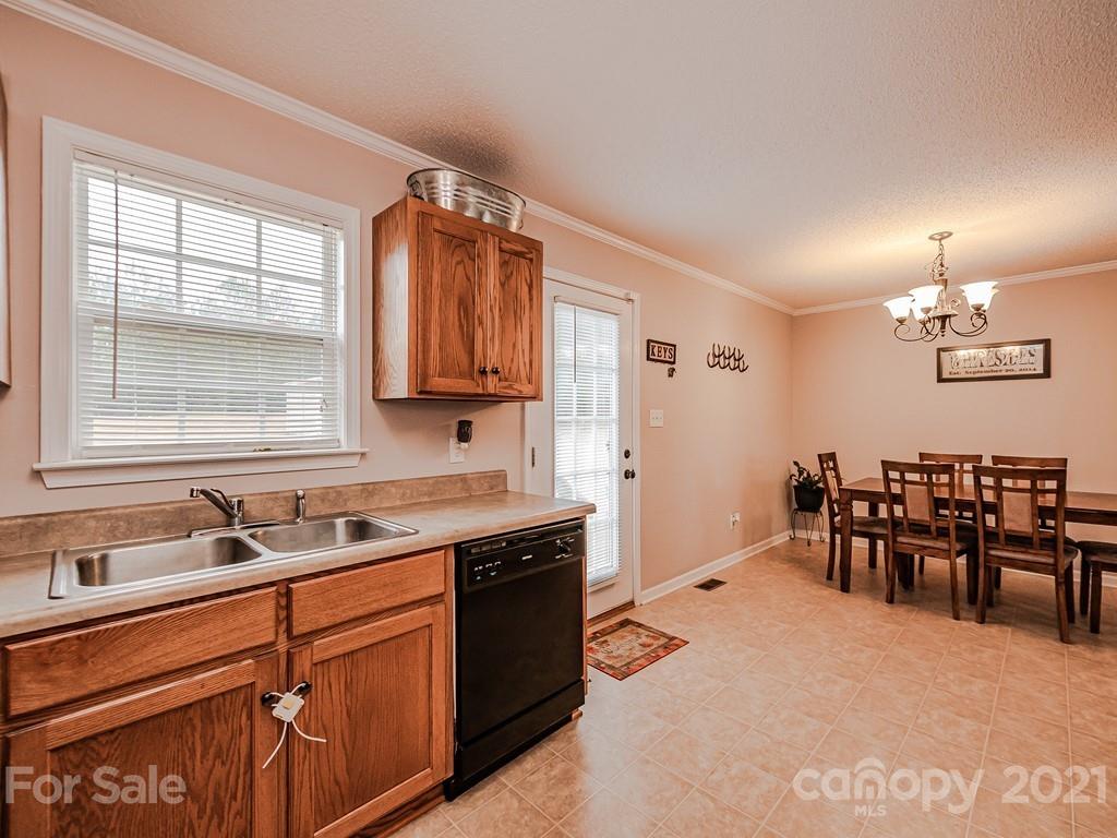 2448 Southbend Road Clover, SC 29710 - Photo 10 of 25 Gallery Image 10