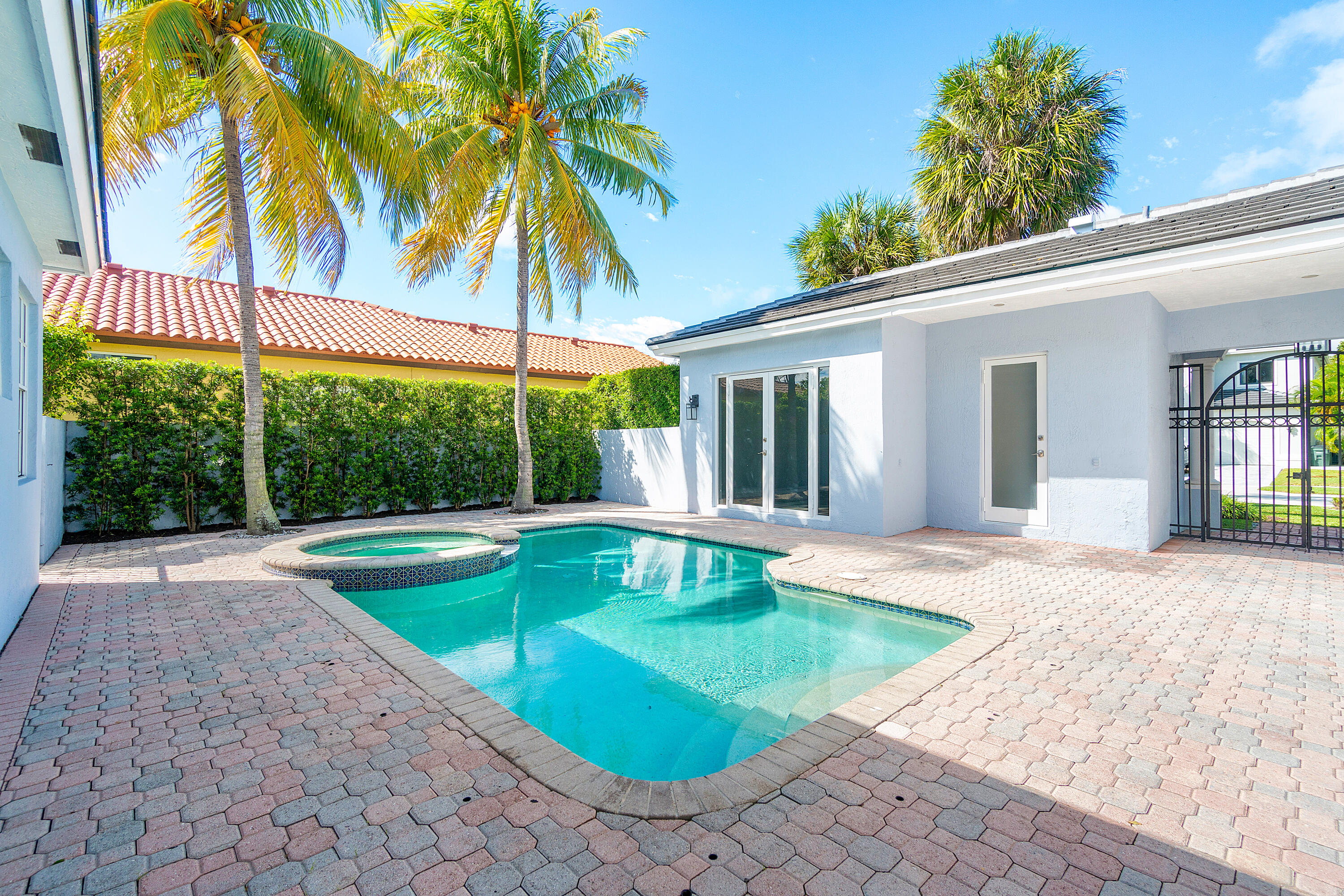 1710 Southwest 2nd Avenue Boca Raton, FL 33432 - Photo 27 of 28 Pool view and guest house
