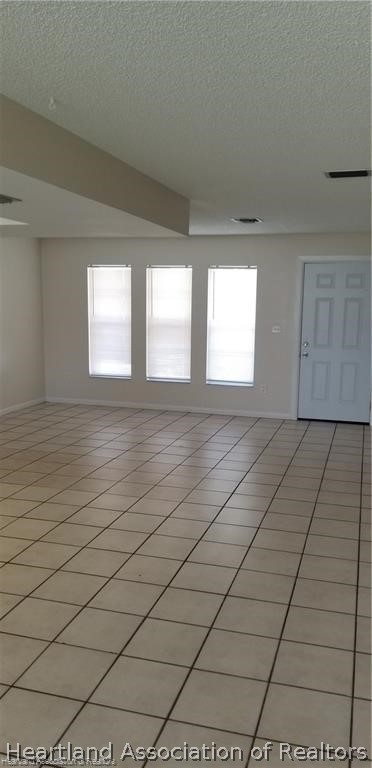 4203 Viscaya Street Sebring, FL 33872 - Photo 2 of 21 a view of an empty room and window