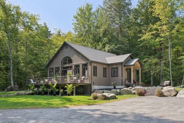 $875,000 | 125 Whipporwill Drive, Naples, ME 04055
