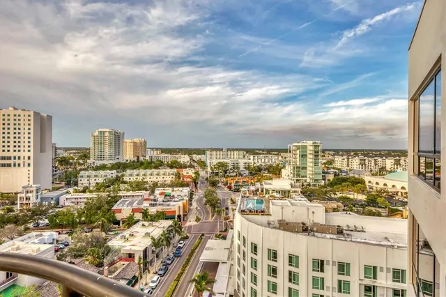 $4,250,000 | 1255 North Gulfstream Avenue, Unit 1501, Sarasota, FL 34236