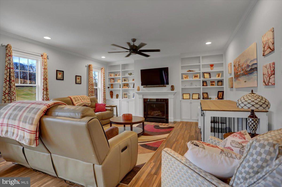 7092 Beaver Spring Road Harrisburg, PA 17111 - Photo 13 of 38 Gallery Image 13