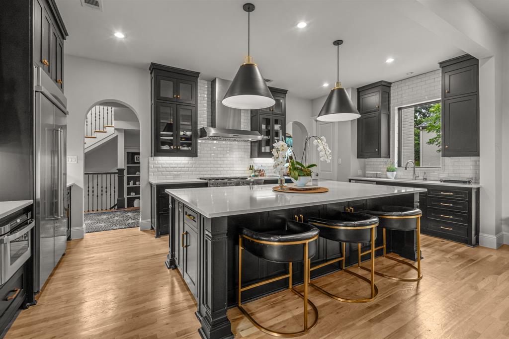 2413 Lofton Terrace Fort Worth, TX 76109 - Photo 13 of 38