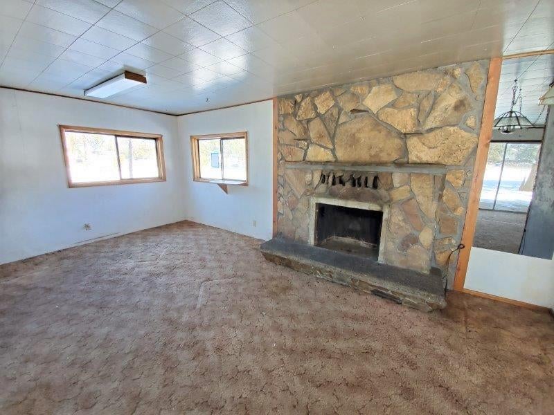 61197 Parrell Road Bend, OR 97702 - Photo 3 of 13 Dining area is open to the living room