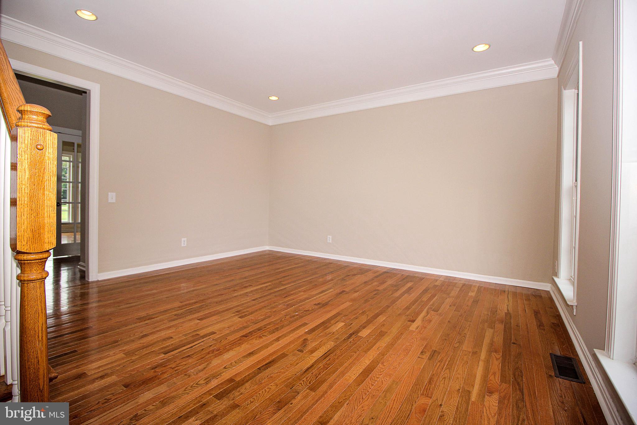 215 Hopkins Road Mickleton, NJ 08056 - Photo 18 of 42 Living room