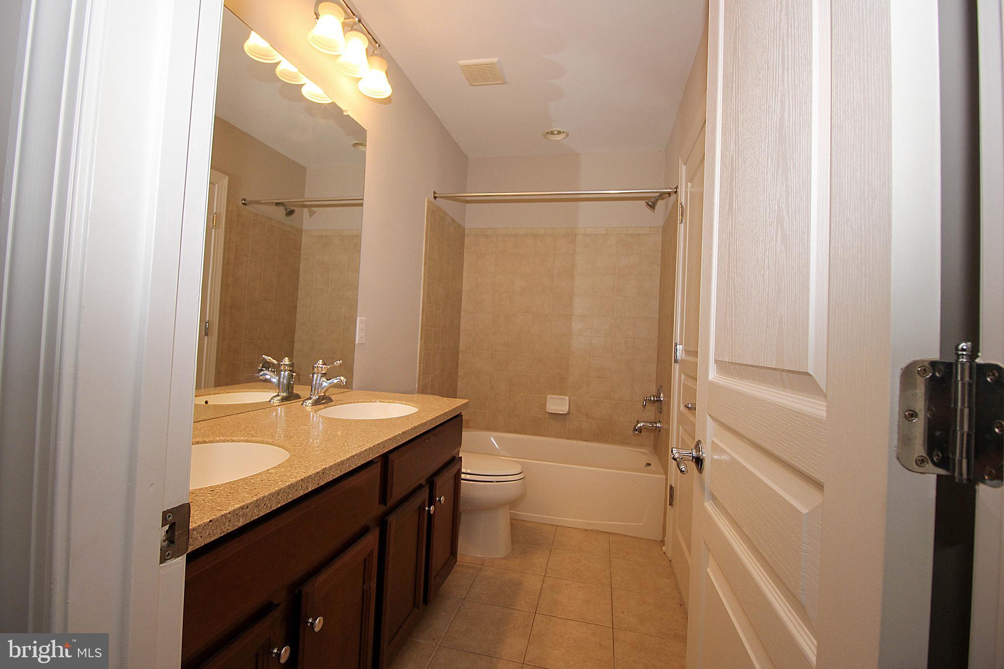 215 Hopkins Road Mickleton, NJ 08056 - Photo 40 of 42 Jack & Jill Bath