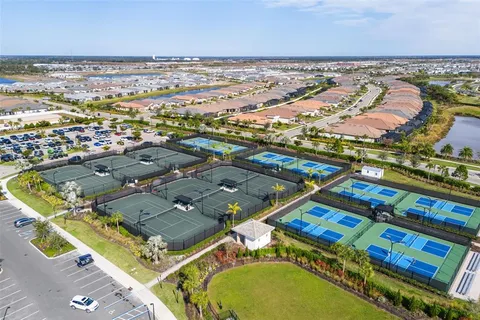 $834,900 | 4708 Trento Place, Bradenton, FL 34211