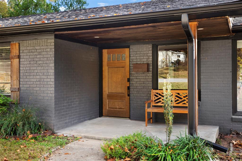 611 East Watkins Street Tyler, TX 75701 - Photo 3 of 29 a view of a door and chair of the balcony