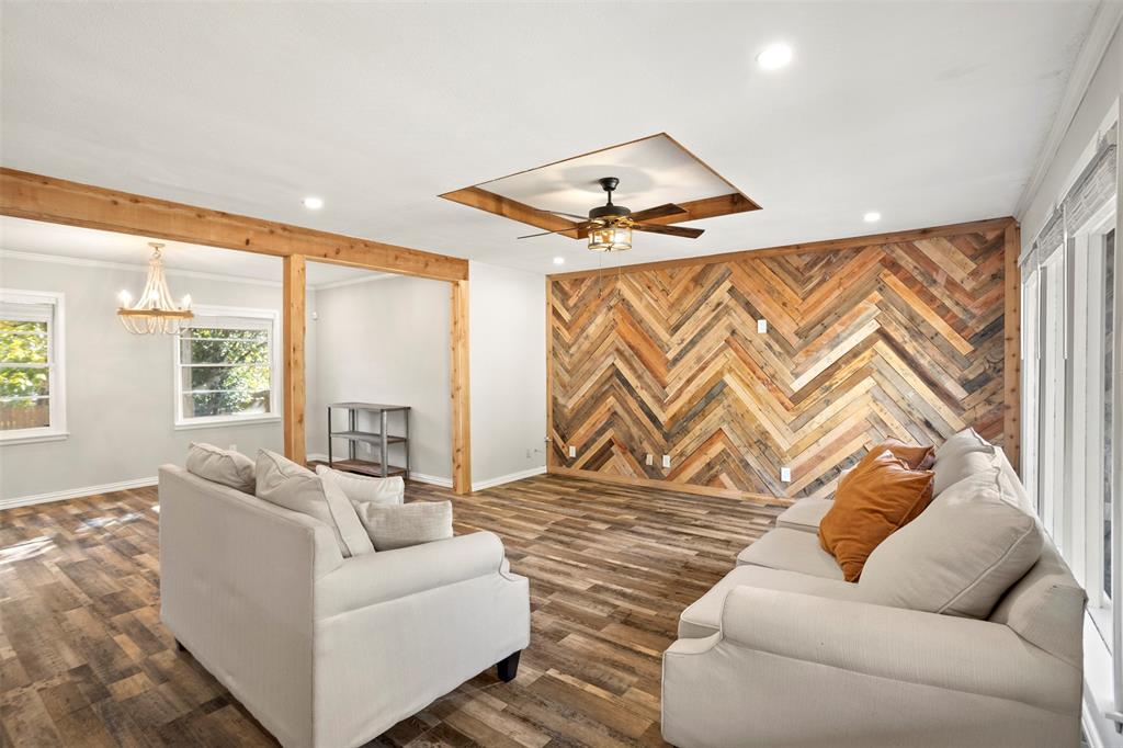 611 East Watkins Street Tyler, TX 75701 - Photo 8 of 29 a living room with furniture and a large window