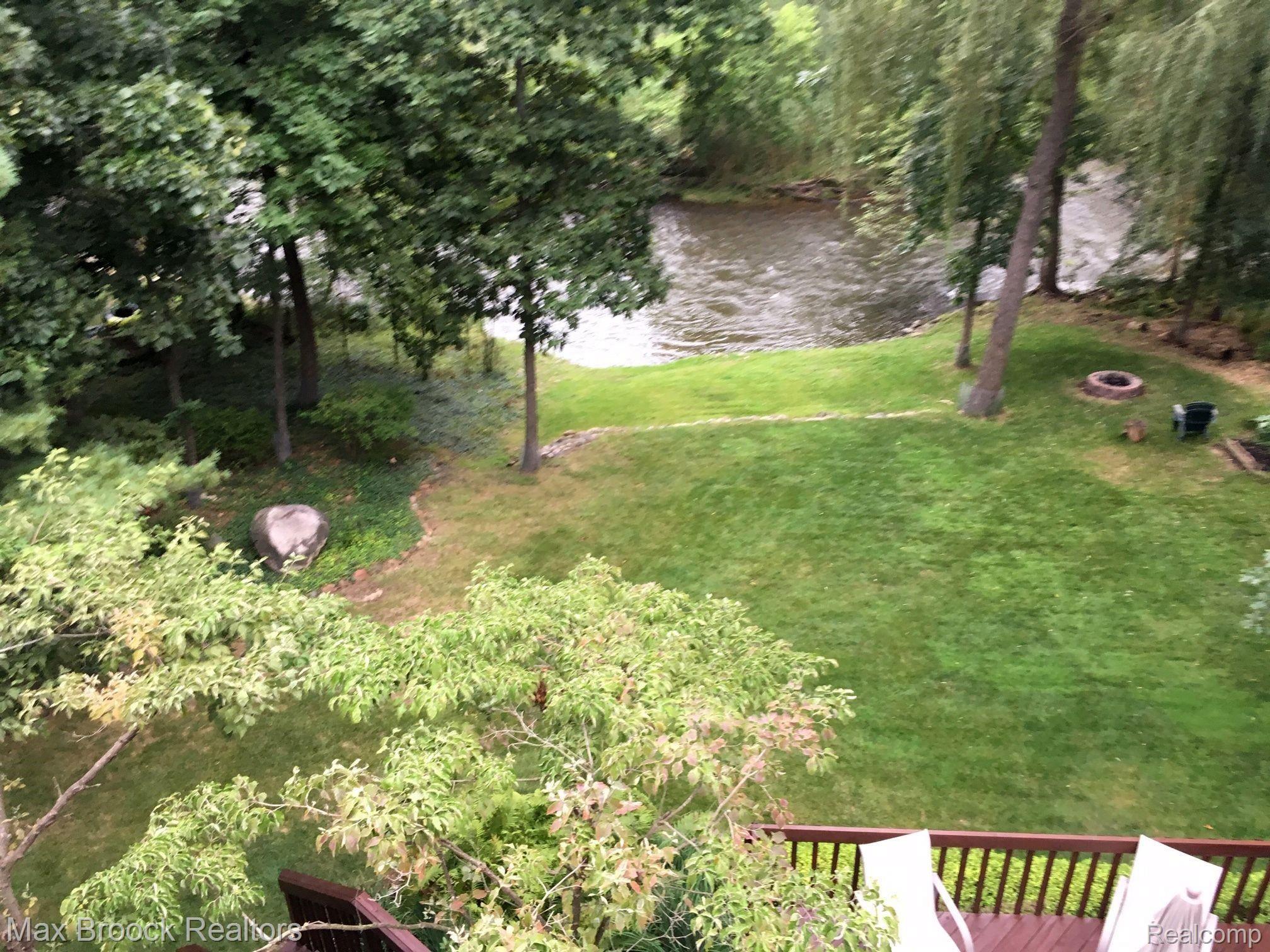 3114 Quail Ridge Circle Rochester, MI 48309 - Photo 21 of 51 Rear yard