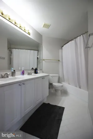 $2,600 | 1641 International Drive, Unit 104, McLean, VA 22102