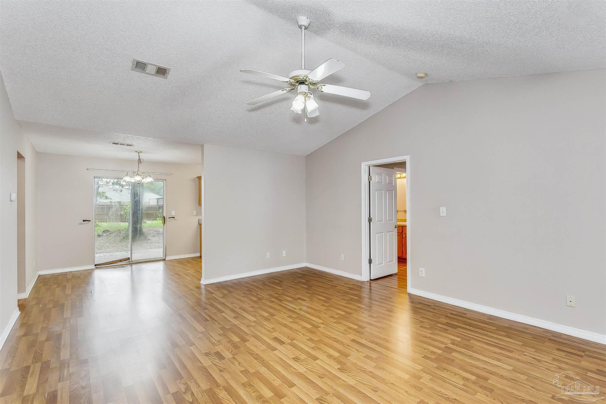 5699 Ridge Avenue Milton, FL 32583 - Photo 4 of 17 Gallery Image 4