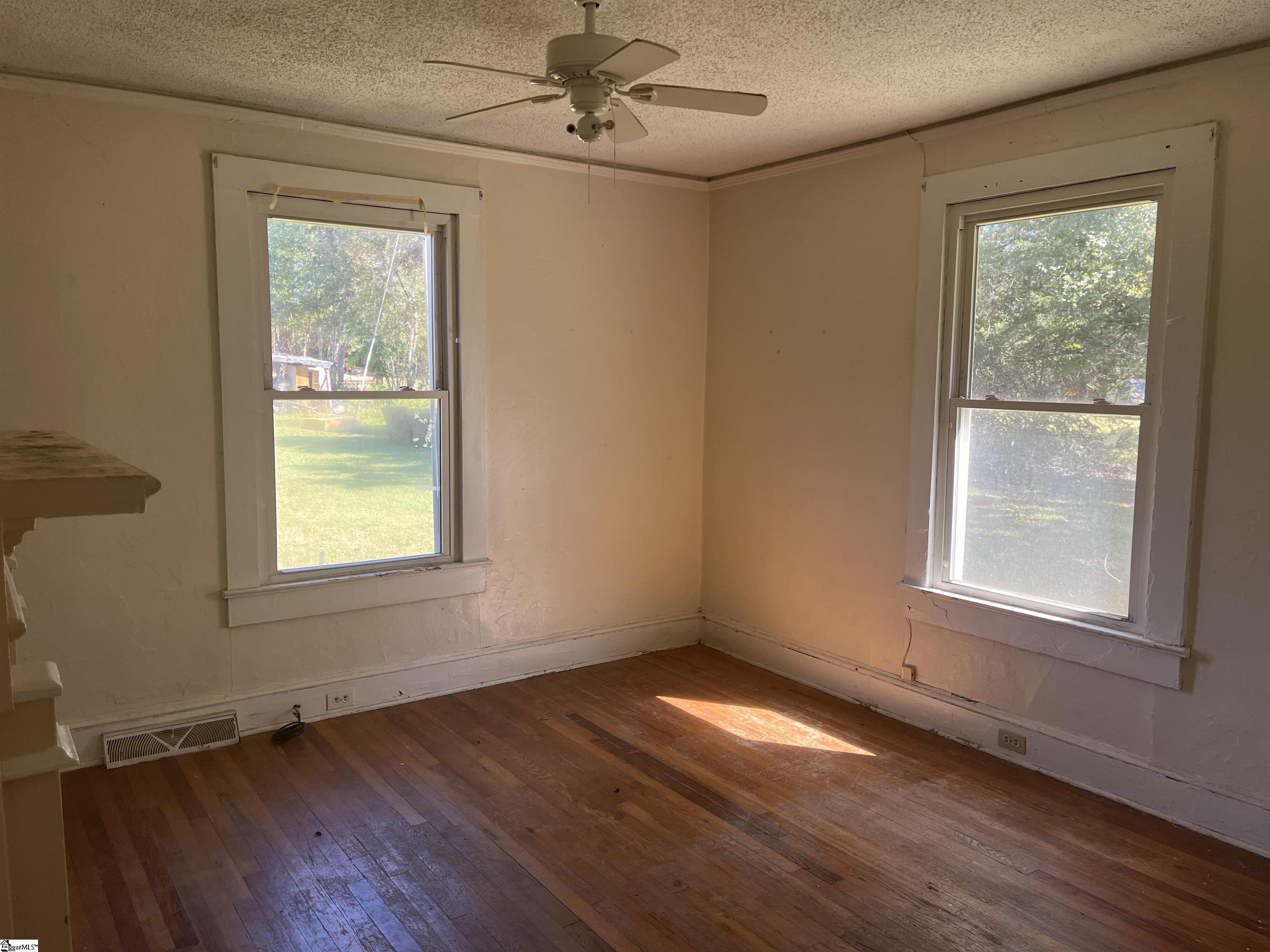 381 Burnett Duncan Road Greer, SC 29651 - Photo 11 of 21 Gallery Image 11