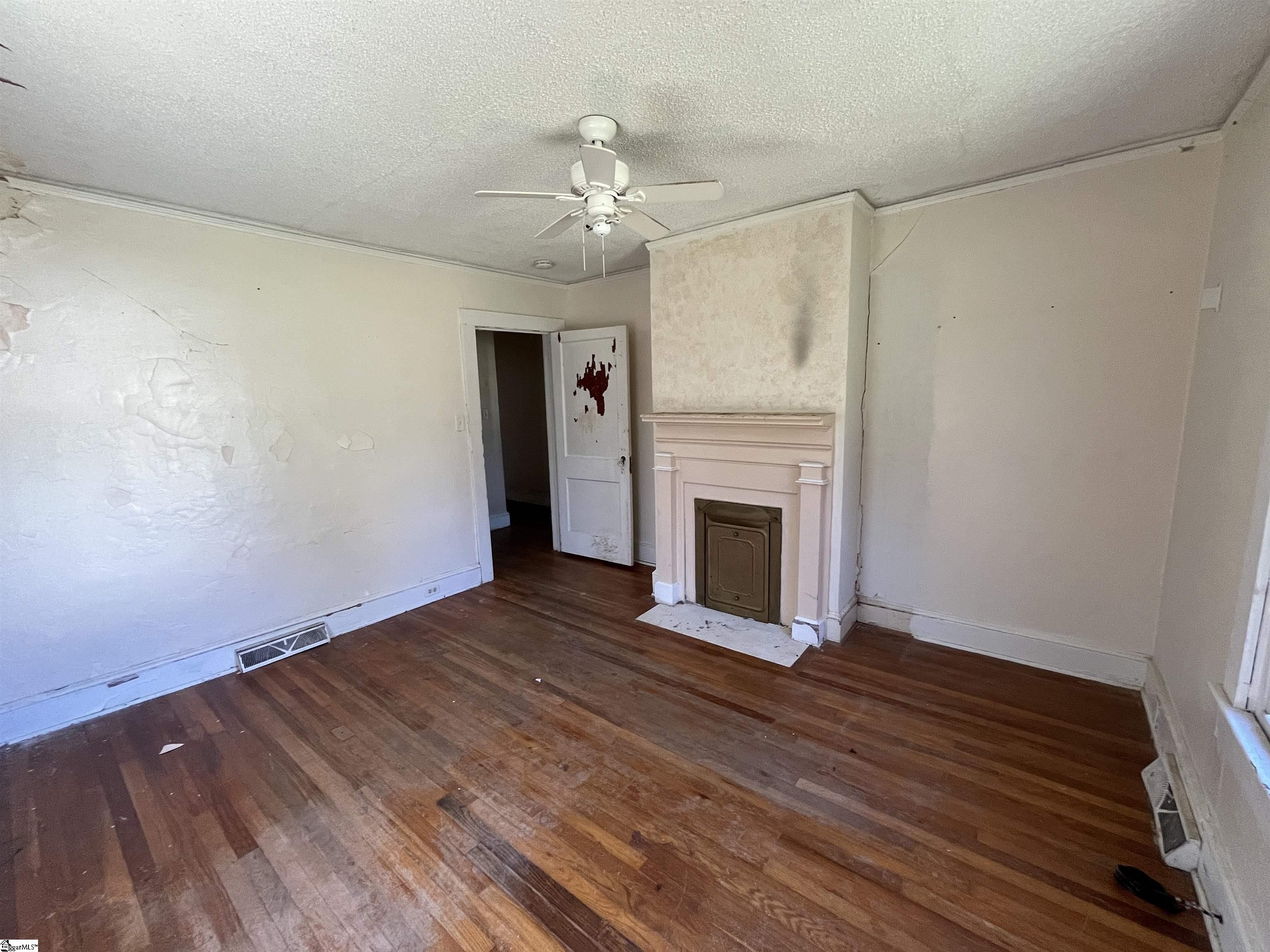 381 Burnett Duncan Road Greer, SC 29651 - Photo 8 of 21 Gallery Image 8