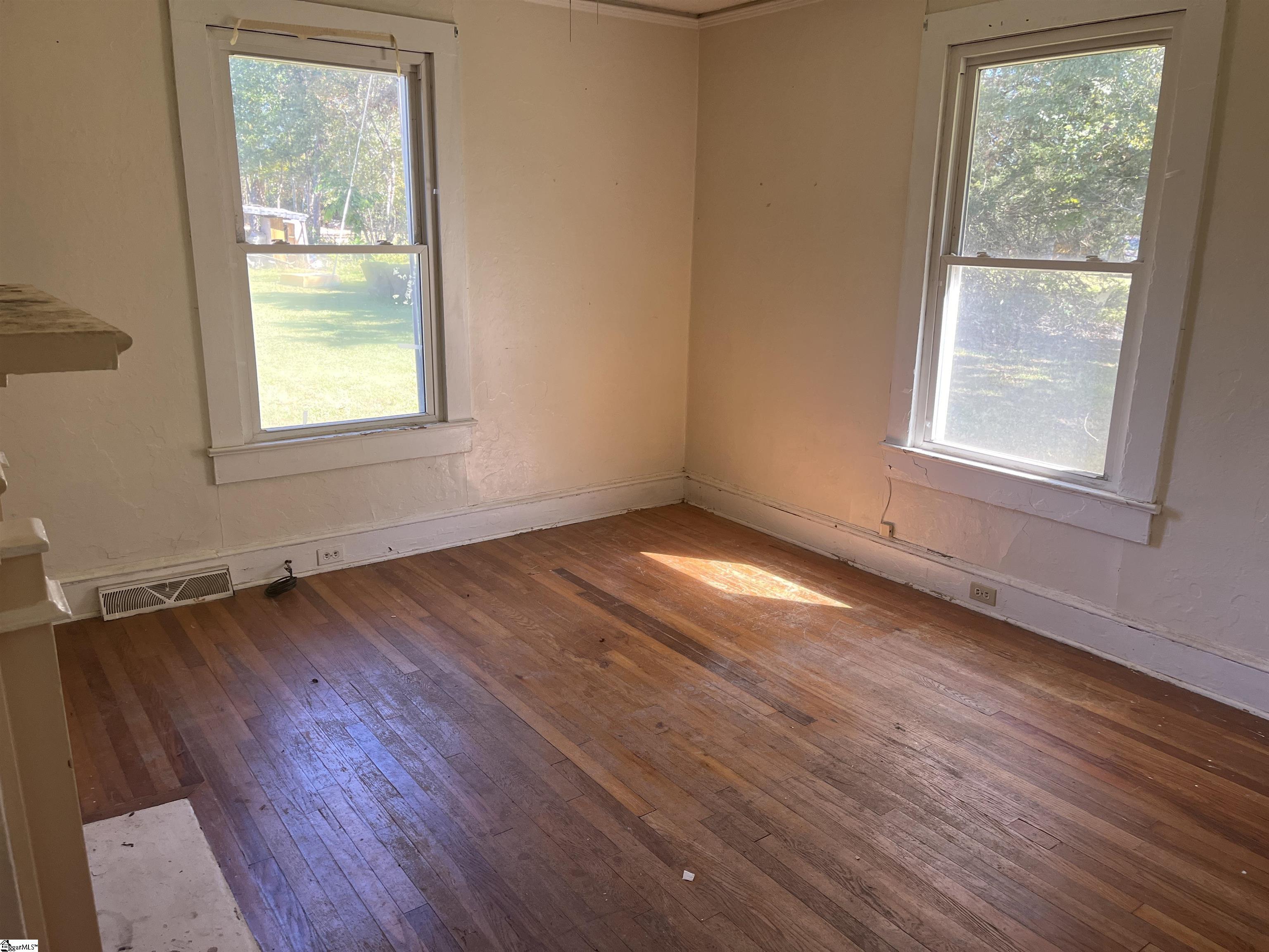 381 Burnett Duncan Road Greer, SC 29651 - Photo 10 of 21 Gallery Image 10
