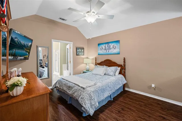 $325,000 | 1208 Henard Lane, Granbury, TX 76048