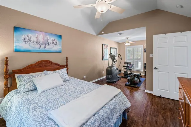 $325,000 | 1208 Henard Lane, Granbury, TX 76048