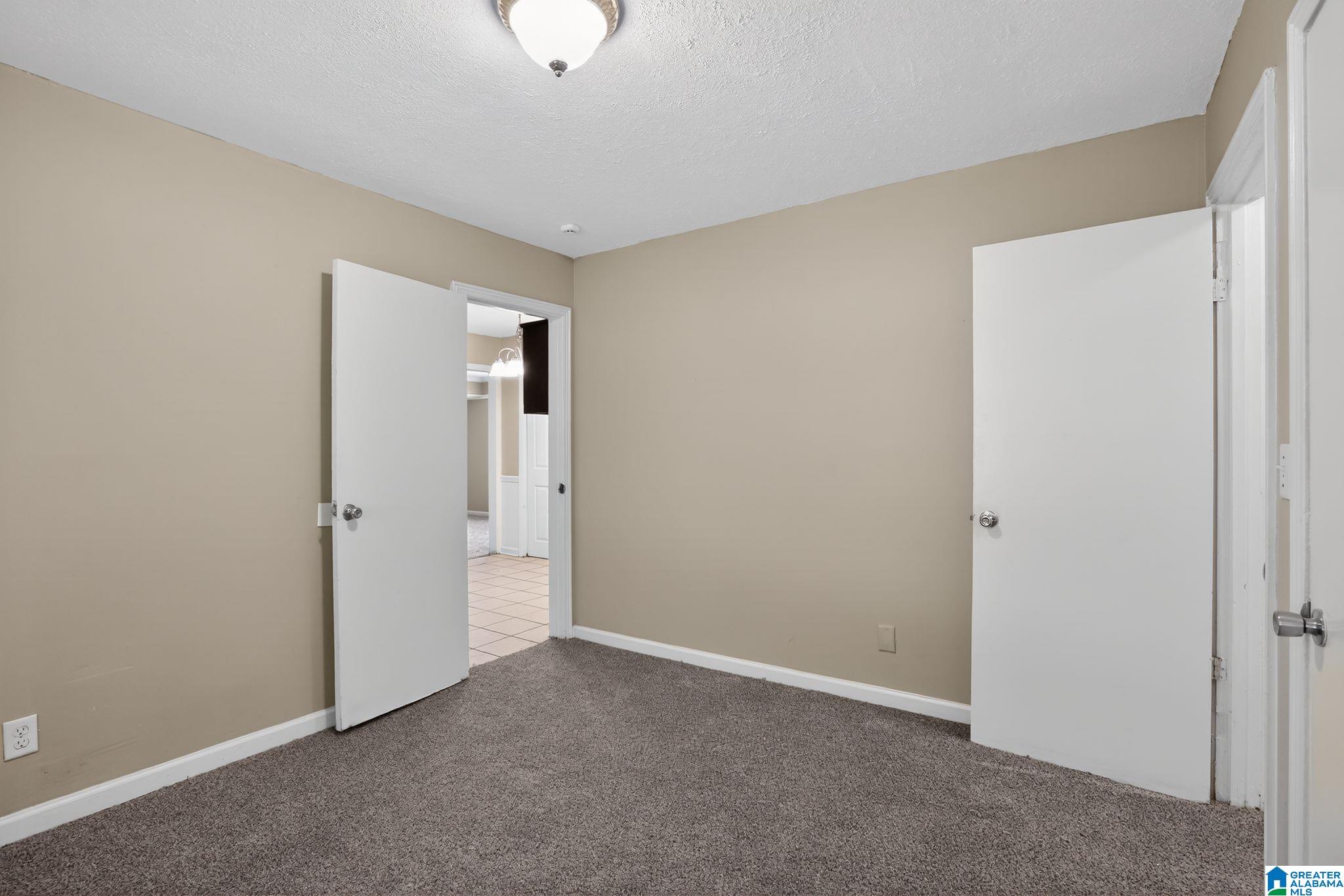 9869 Greenlee Road Birmingham, AL 35215 - Photo 12 of 30
