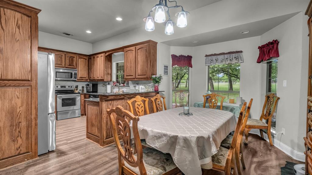 115 Deerfield Road Paradise, TX 76073 - Photo 11 of 39