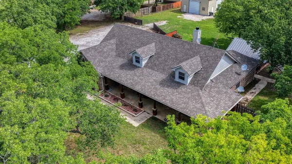 $779,900 | 115 Deerfield Road, Paradise, TX 76073