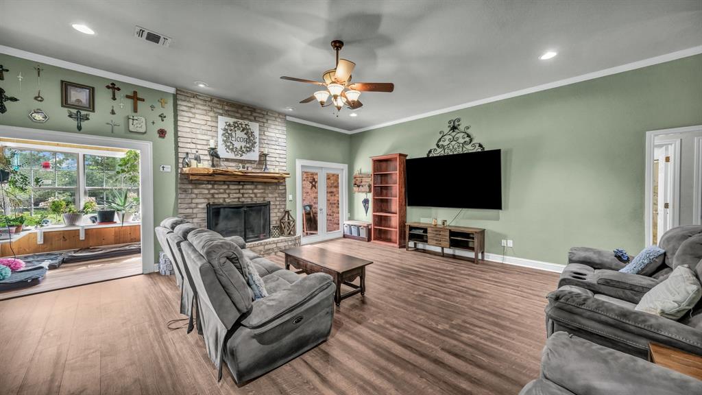 115 Deerfield Road Paradise, TX 76073 - Photo 8 of 39