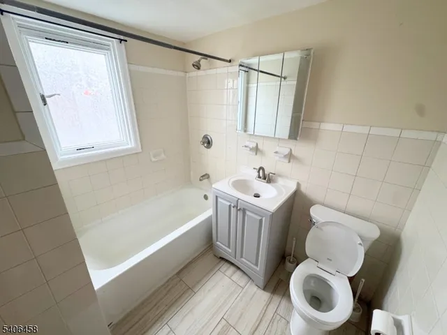 $2,400 | 1261 Milton Place, Unit 2, Plainfield, NJ 07062