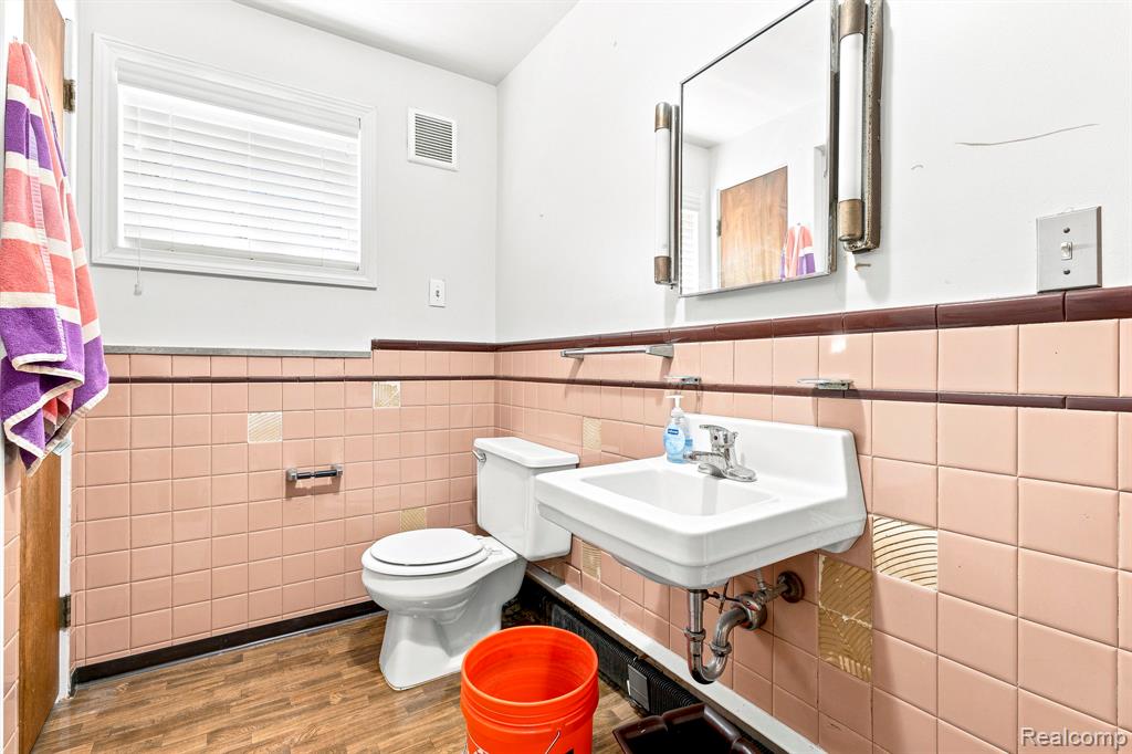 9735 Dolan Road Columbus, MI 48063 - Photo 38 of 63 Gallery Image 38