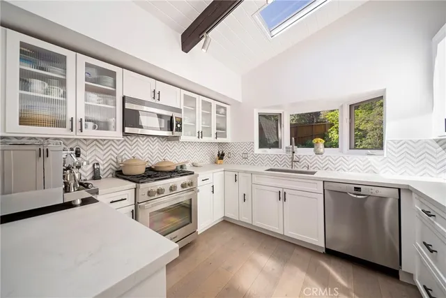 $1,650,000 | 2522 Zorada Drive, Los Angeles, CA 90046