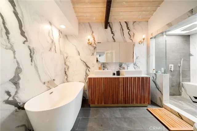 $1,650,000 | 2522 Zorada Drive, Los Angeles, CA 90046