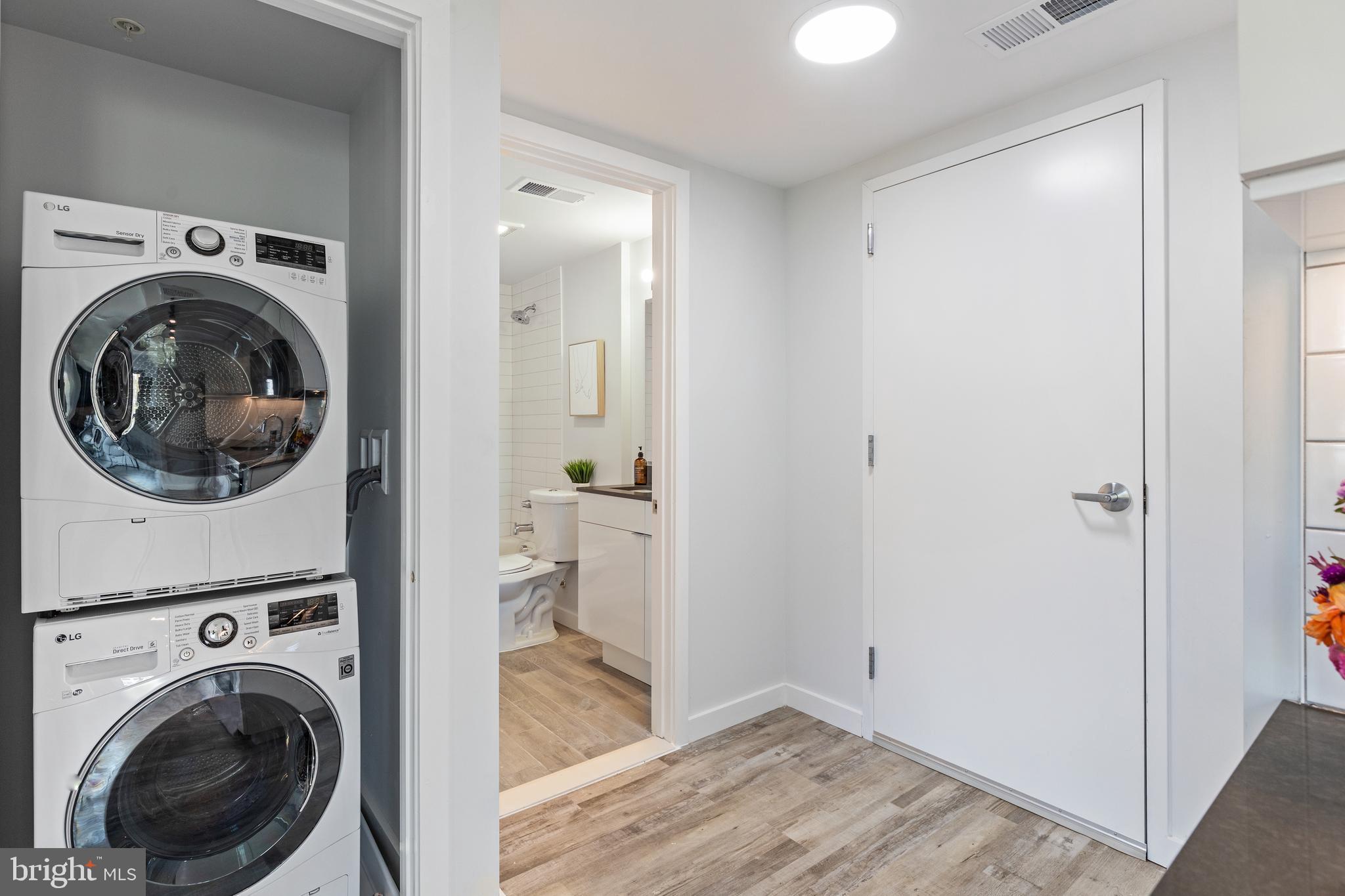 700 Roeder Road, Unit 605 Silver Spring, MD 20910 - Photo 7 of 22 Gallery Image 7