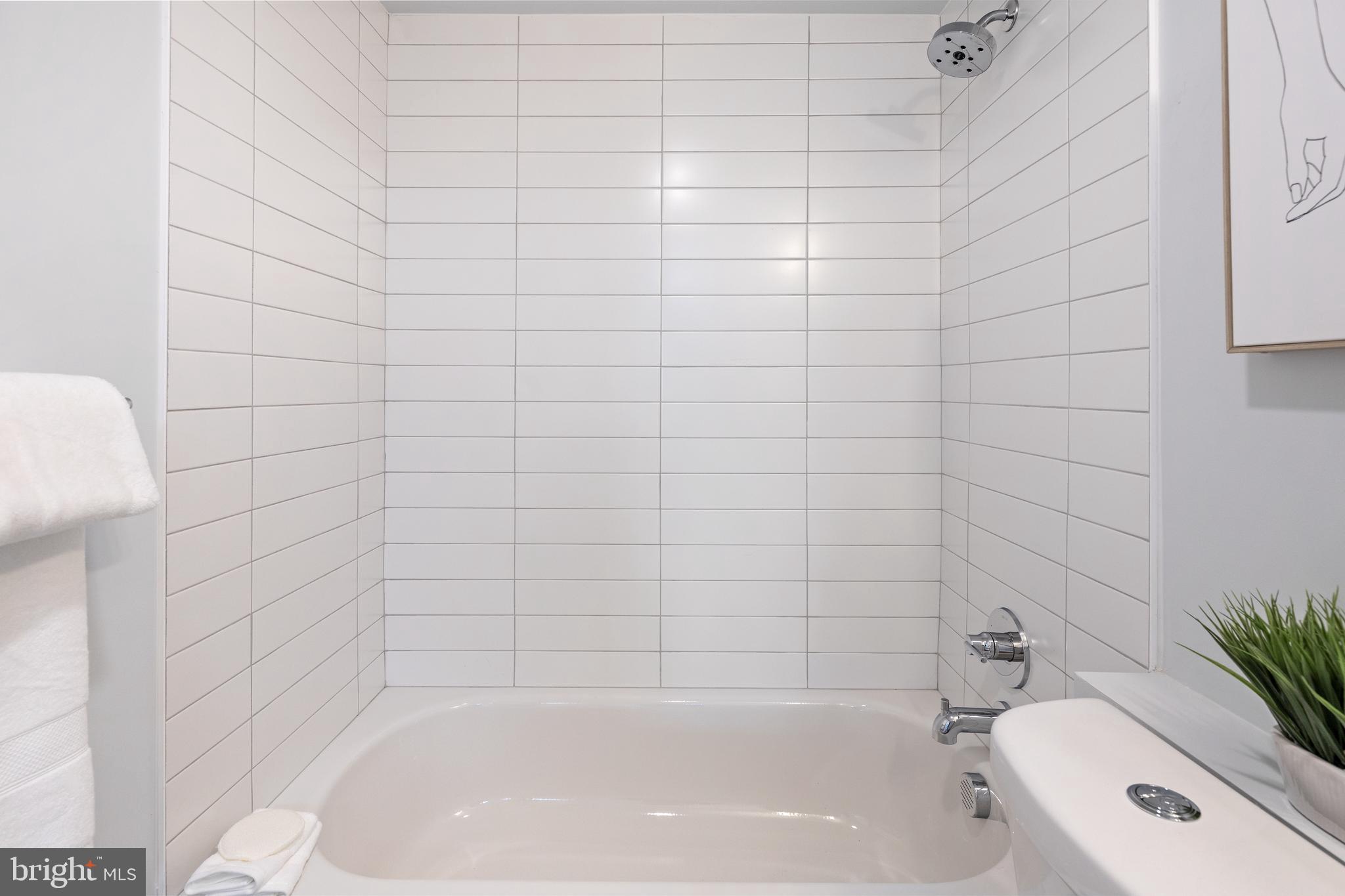 700 Roeder Road, Unit 605 Silver Spring, MD 20910 - Photo 10 of 22 Gallery Image 10